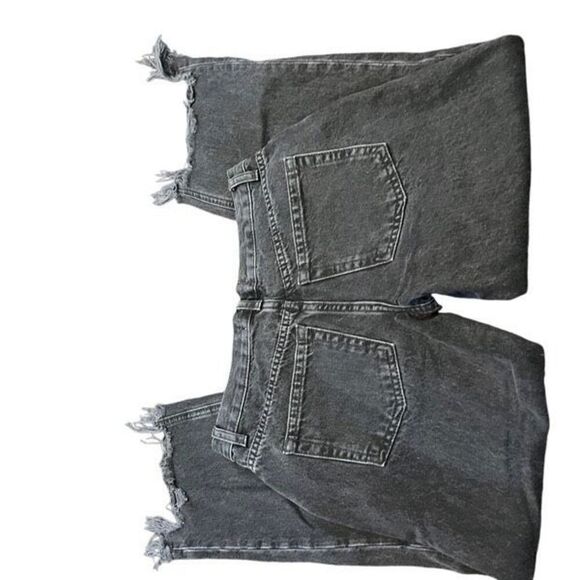 Free People We the Free Maggie Mid rise Distressed Cropped Black Jeans Size 25 - Picture 3 of 4